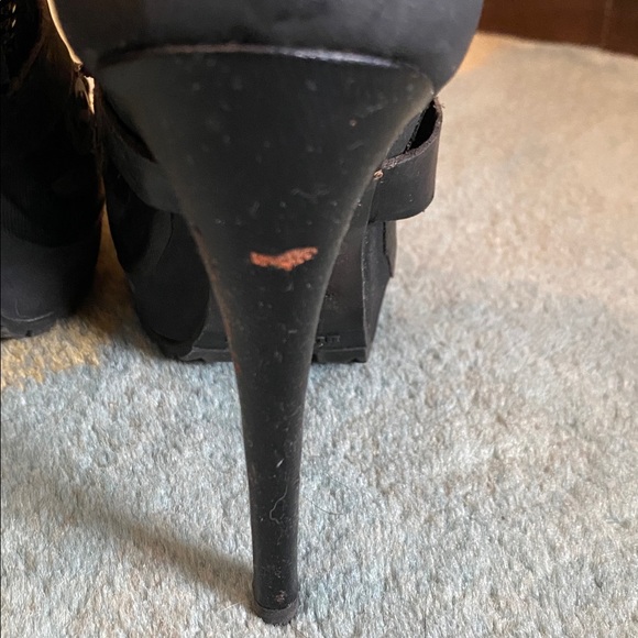 Burberry Aviator Buckle Black Buckle Heels Size 37.5 - Picture 5 of 10